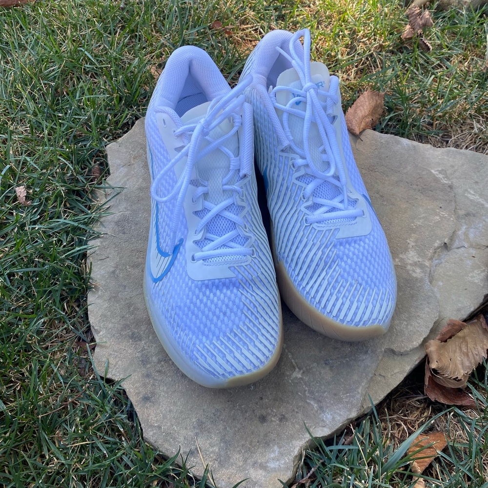 Nike Men’s Vapor 11 Sneakers